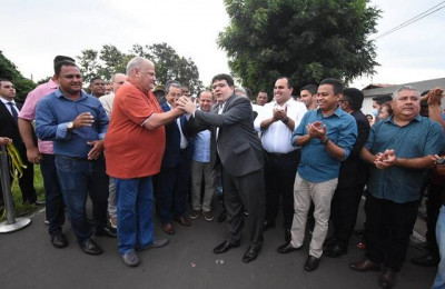 Governador Rafael Fonteles entrega novo aeroporto e 7 km de asfalto em Oeiras